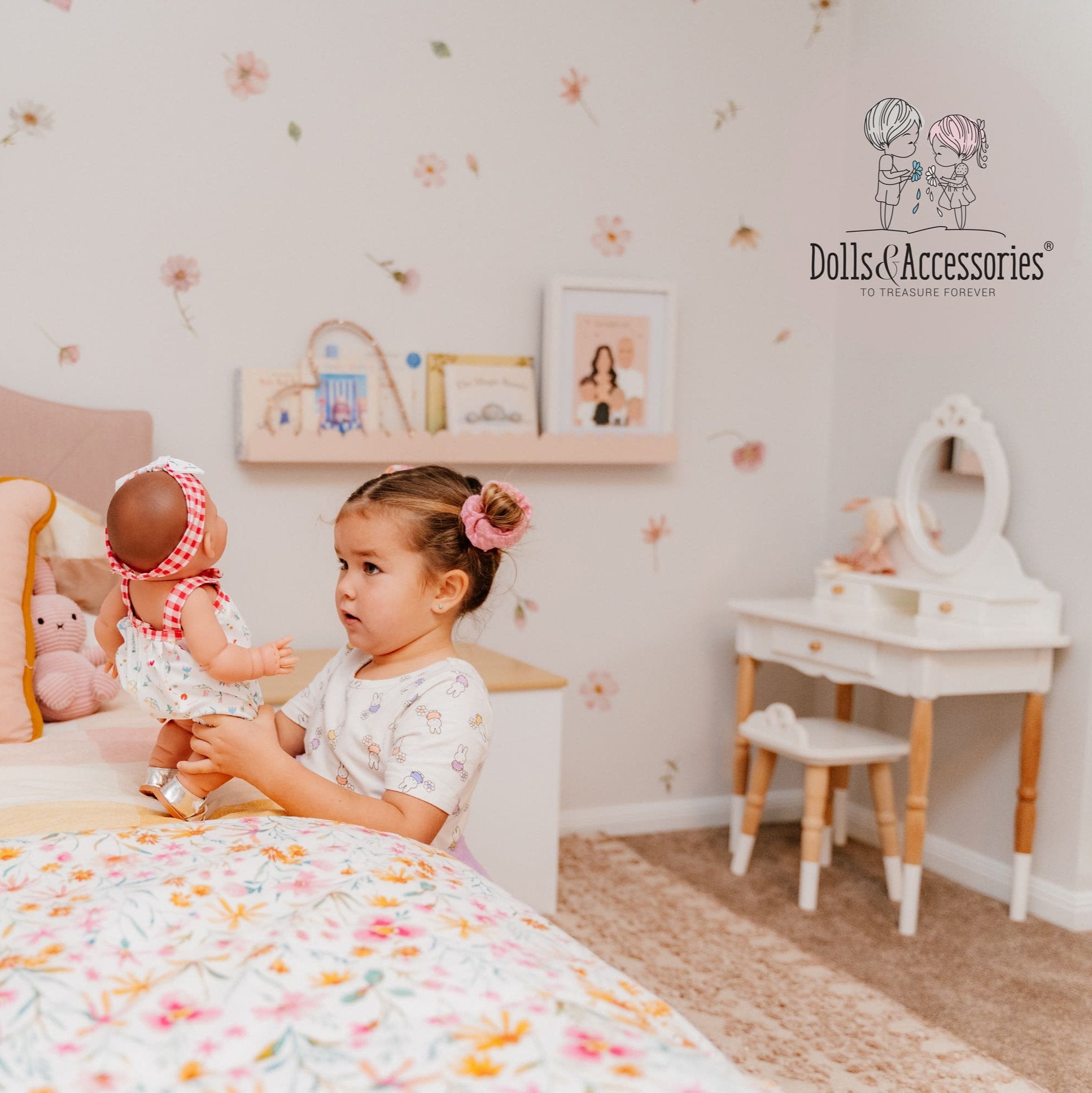 Original Handcrafted in Spain Lola Baby Doll - Spring Picnic